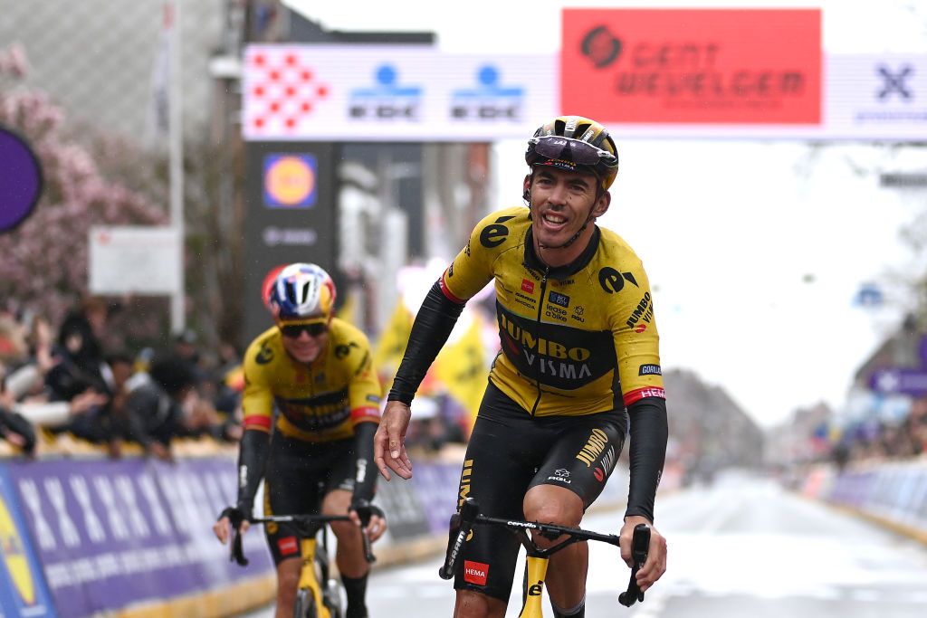 WEVELGEM BELGIUM MARCH 26 LR Wout Van Aert of Belgium and race winner Christophe Laporte of France and Team JumboVisma celebrate at finish line during the 85th GentWevelgem in Flanders Fields 2023 Mens Elite a 2609km one day race from Ypres to Wevelgem UCIWT on March 26 2023 in Wevelgem Belgium Photo by Tim de WaeleGetty Images