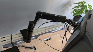 Corsair Platform:4 gaming desk