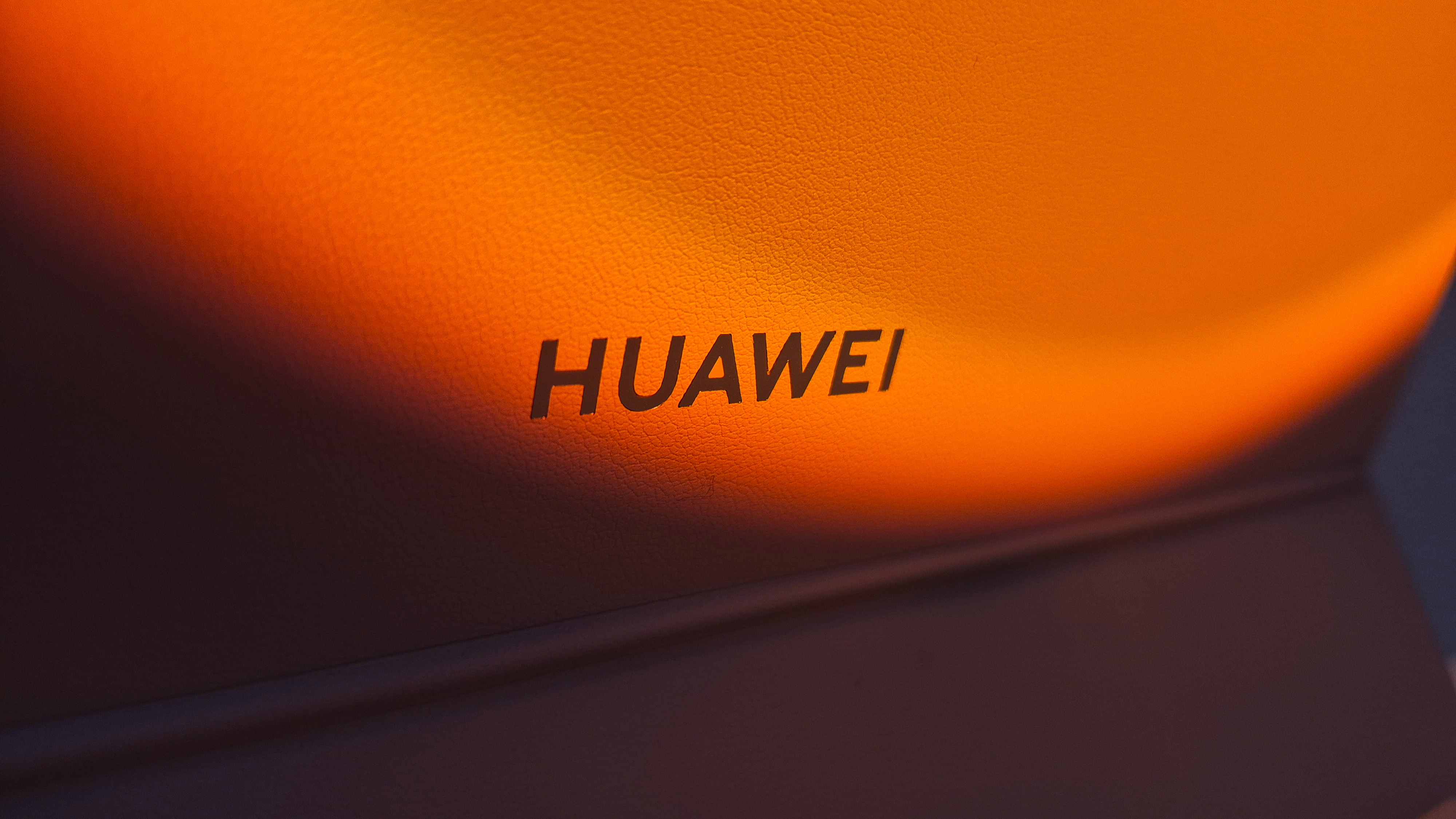 The Huawei MatePad 11.5 S on a desk