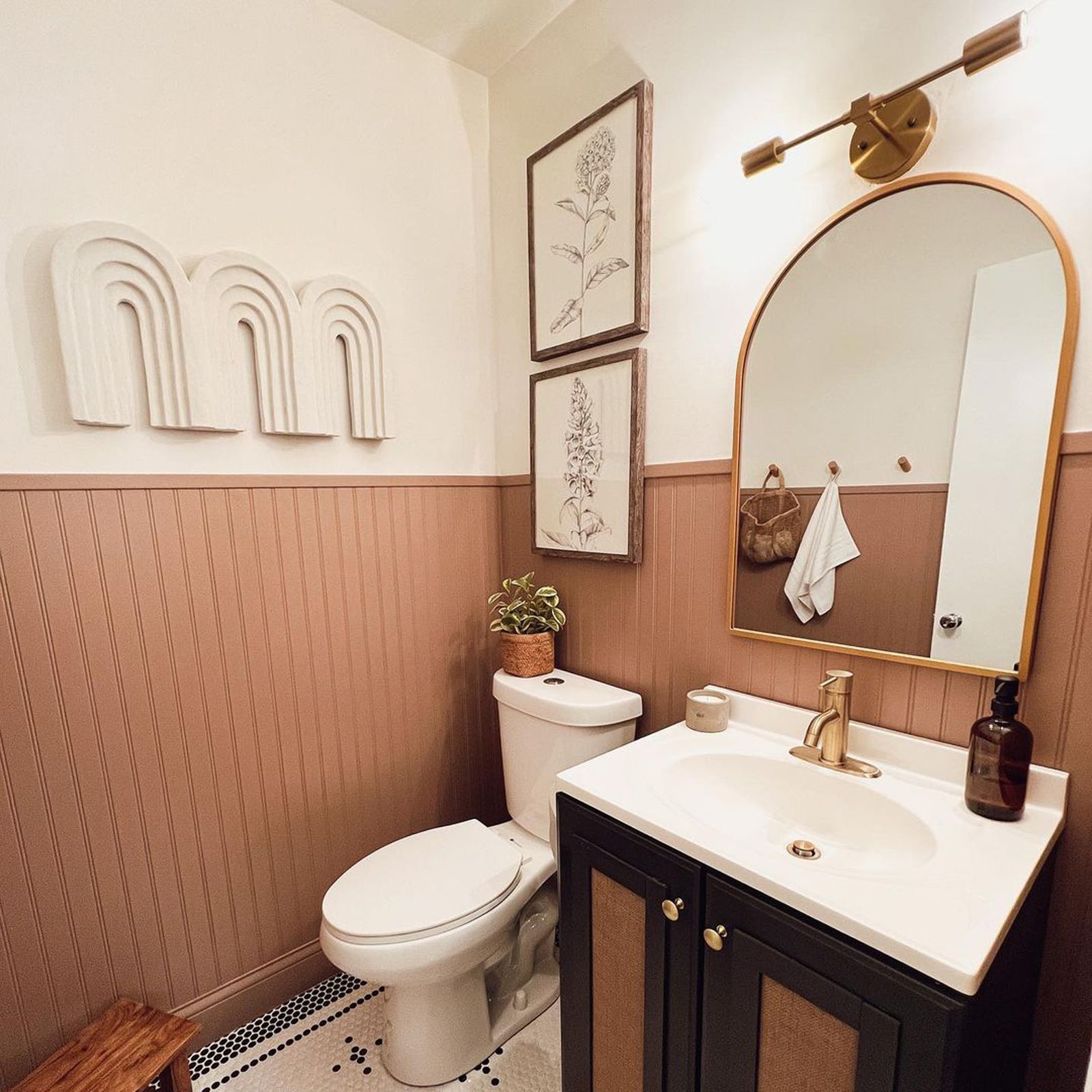 7 small bathroom vanity ideas to copy if you can't splash the cash | Real Homes