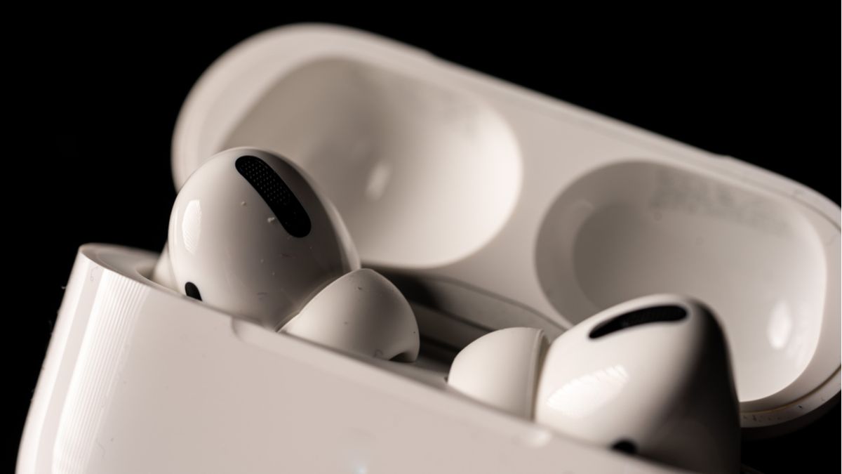Appleيبدو أن سماعات AirPods الجديدة "جاهزة للانطلاق" ويمكن أن تهبط في مايو 14