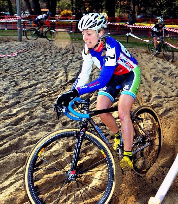 Series leader Mo Bruno Roy (M&amp;M Racing/Seven Cycles) having little trouble with the sand pit.