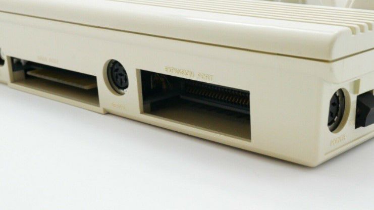 Close up Shots of the prototype C65.