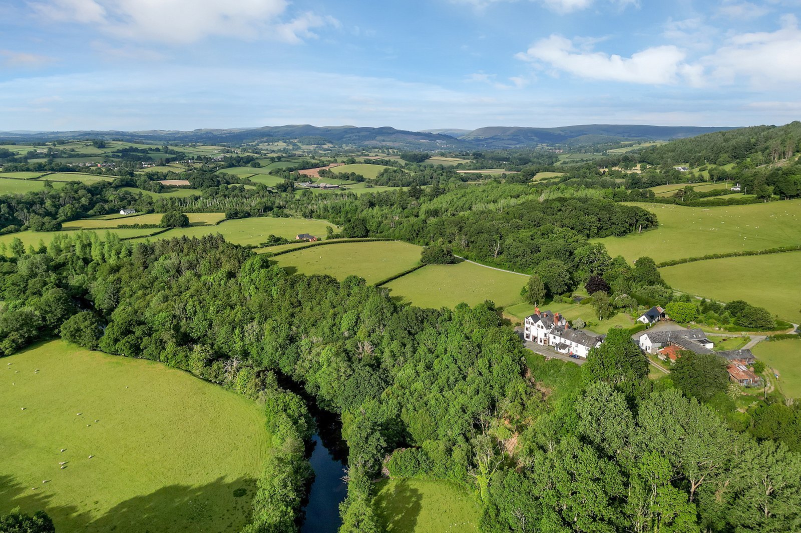 Cefnllysgwynne Estate Property for Sale