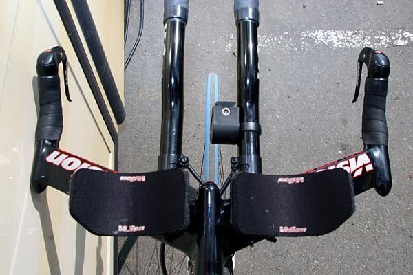 A sub-brand of FSA, Roesems' Ridley is equipped with Vision Tech's TriMax Pro-Integrated sloping handlebars.