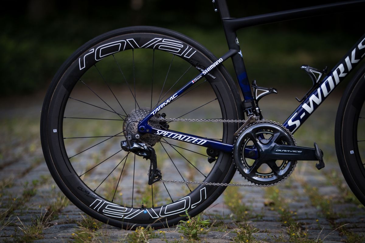 The team runs Shimano Dura-Ace R9150 drivetrains