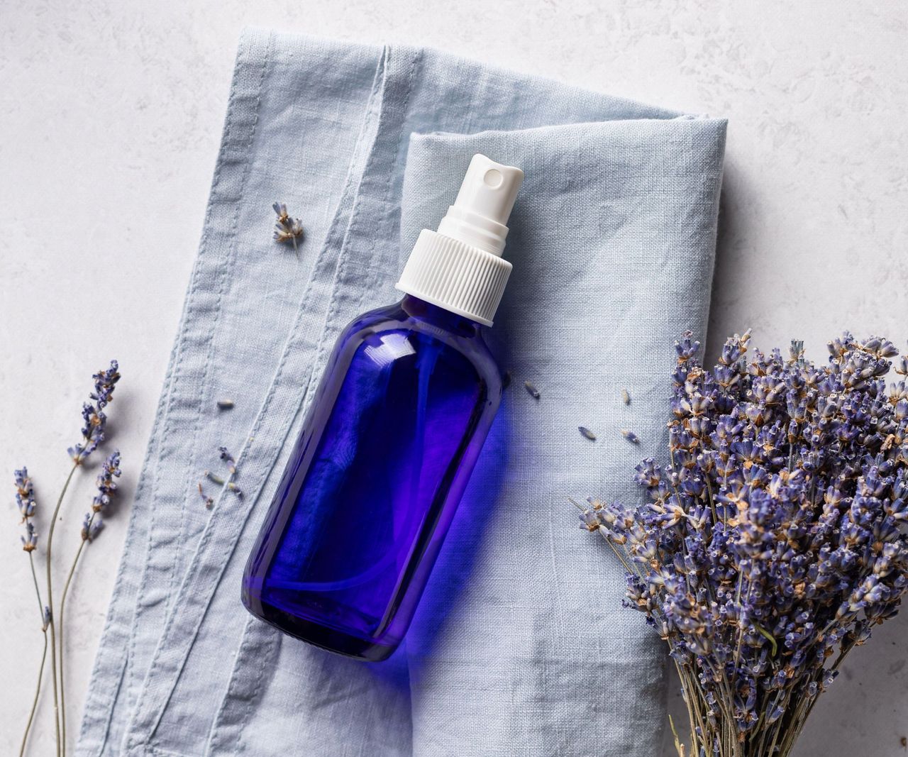How to use essential oils in laundry: 4 tricks with fast results ...