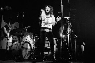Giant Steps: Derek Shulman live on stage in Copenhagen, January 1972