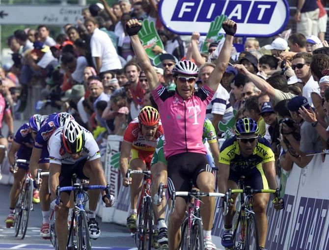 Erik Zabel won stage 19 of the 2001 Tour de France
