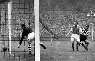 FFT383.feat_robledo.2y66b0n