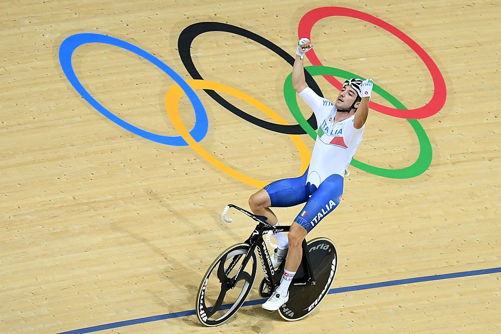 Elia Viviani (Italy) wins the gold medal in Rio