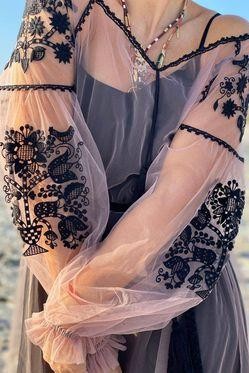 traditional Ukrainian clothing