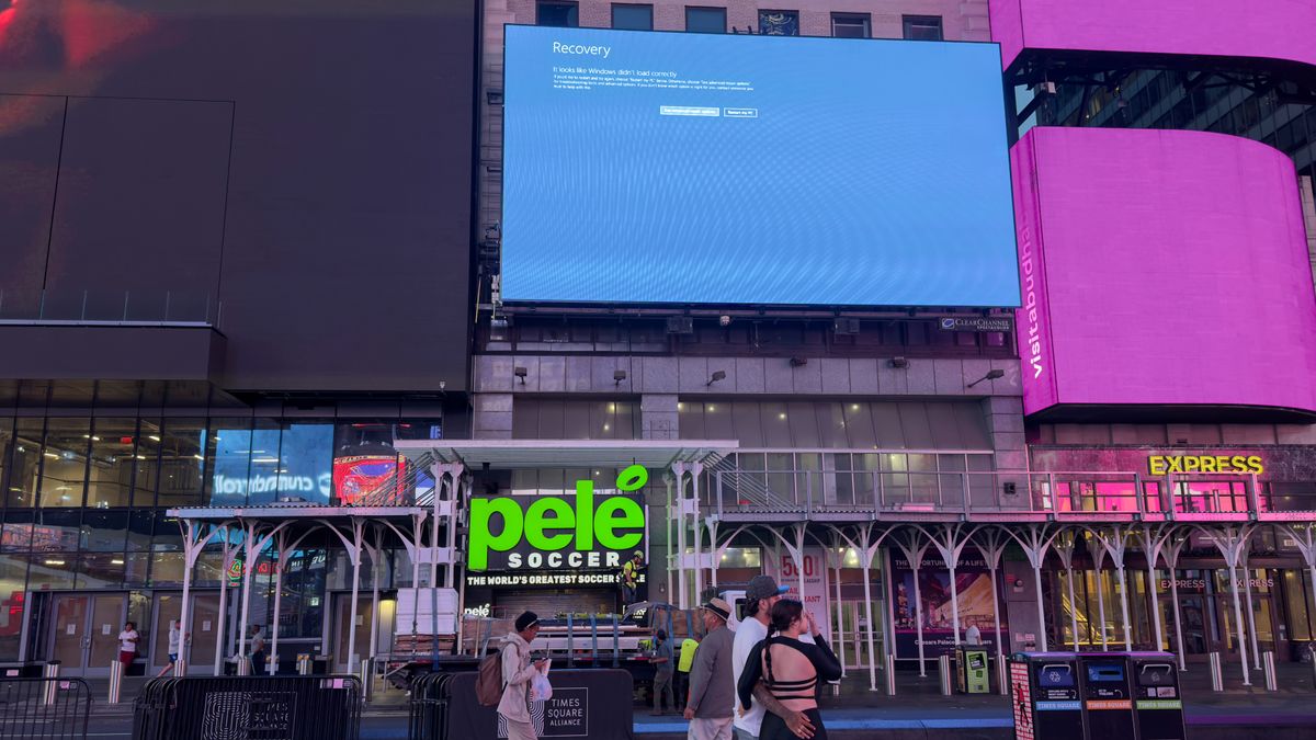 You're about to see even fewer BSODs in public with Windows 11's new 'Digital Signage Mode' — every public blue screen will wither away within 15 seconds of the crash