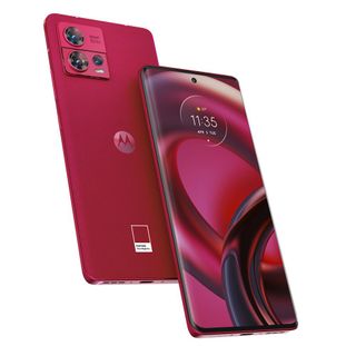 Render of the Motorola Edge 30 Fusion in Viva Magenta