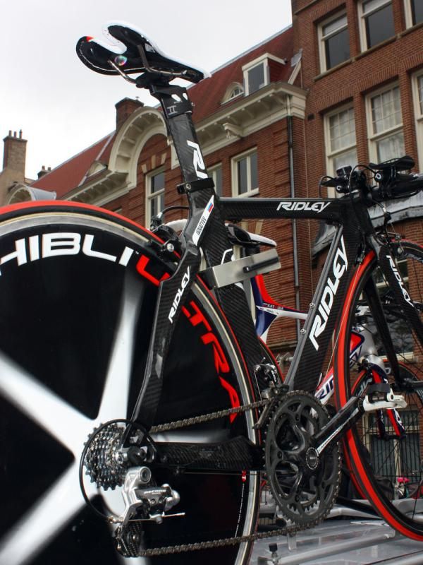 Mikhail Ignatyev's (Katusha) unnamed Ridley time trial bike looked to be either a work in progress or something that was roughly gathered up judging by the combination telescoping/integrated seatpost setup.