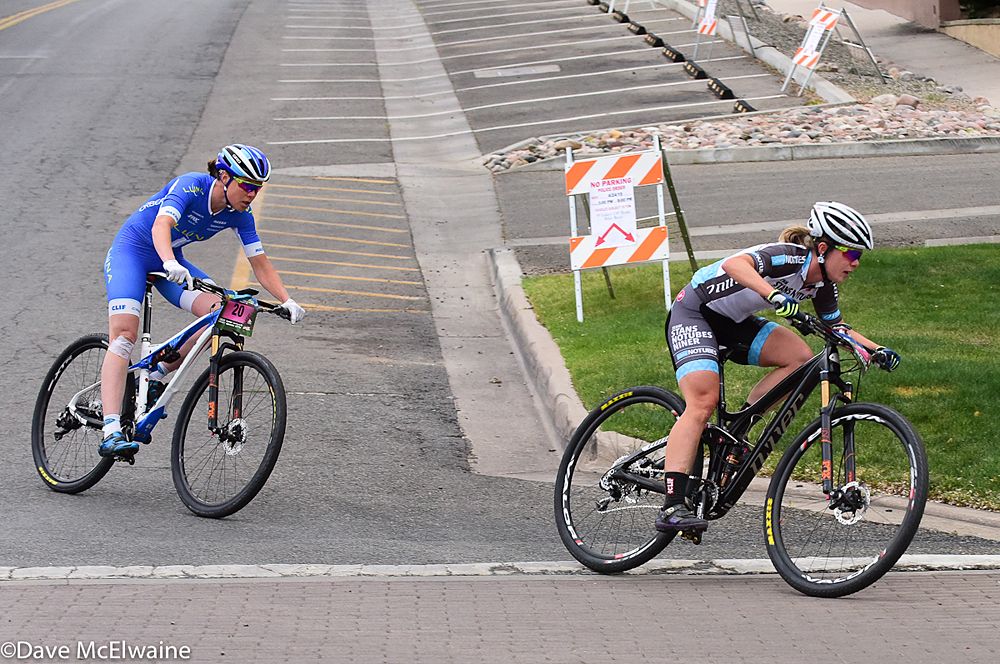 Chloe Woodruff (NoTubes Niner) leading with three laps to go
