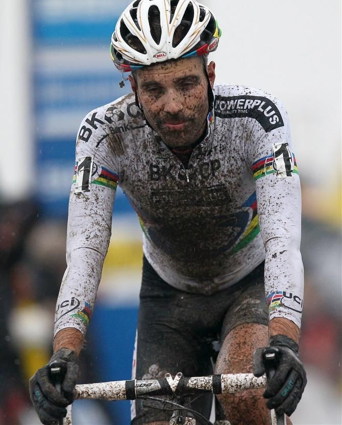 Niels Albert (BKCP-Powerplus) had to settle for second in Koksijde, but he still holds the World Cup lead.