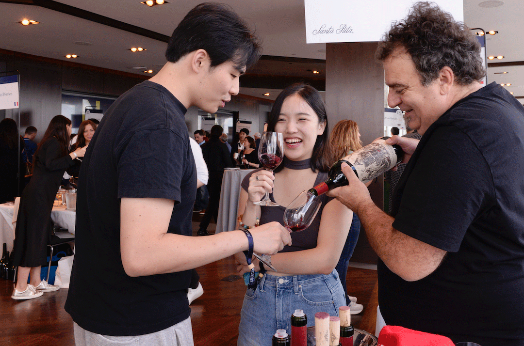 Alejandro Vigil of Catena Zapata pouring wine at DFWE NYC 2024