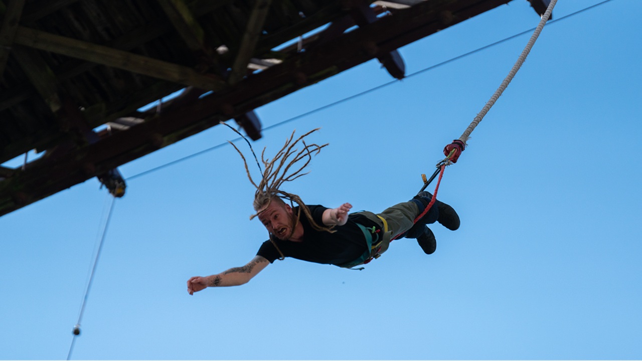Alien Weaponry Bungee Jump