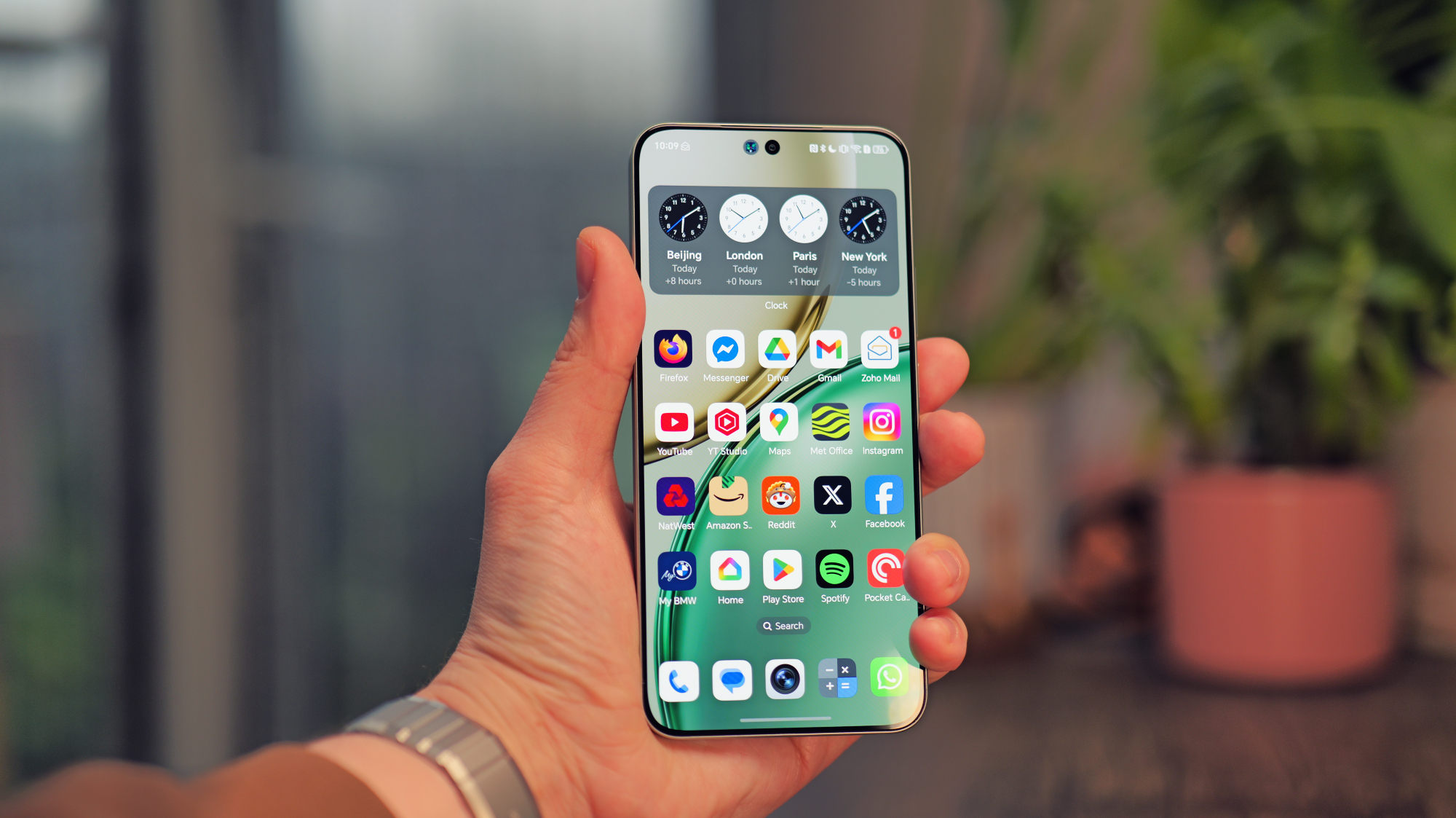 Product shots of the Honor Magic 8 Lite