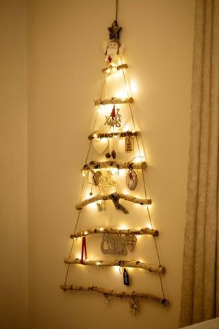 HomeZone Christmas Wooden Ladder Tree