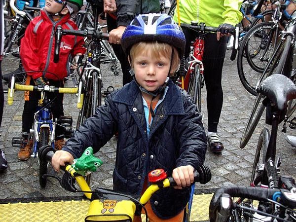 Four year old Tim Teutenberg lined up in the rain