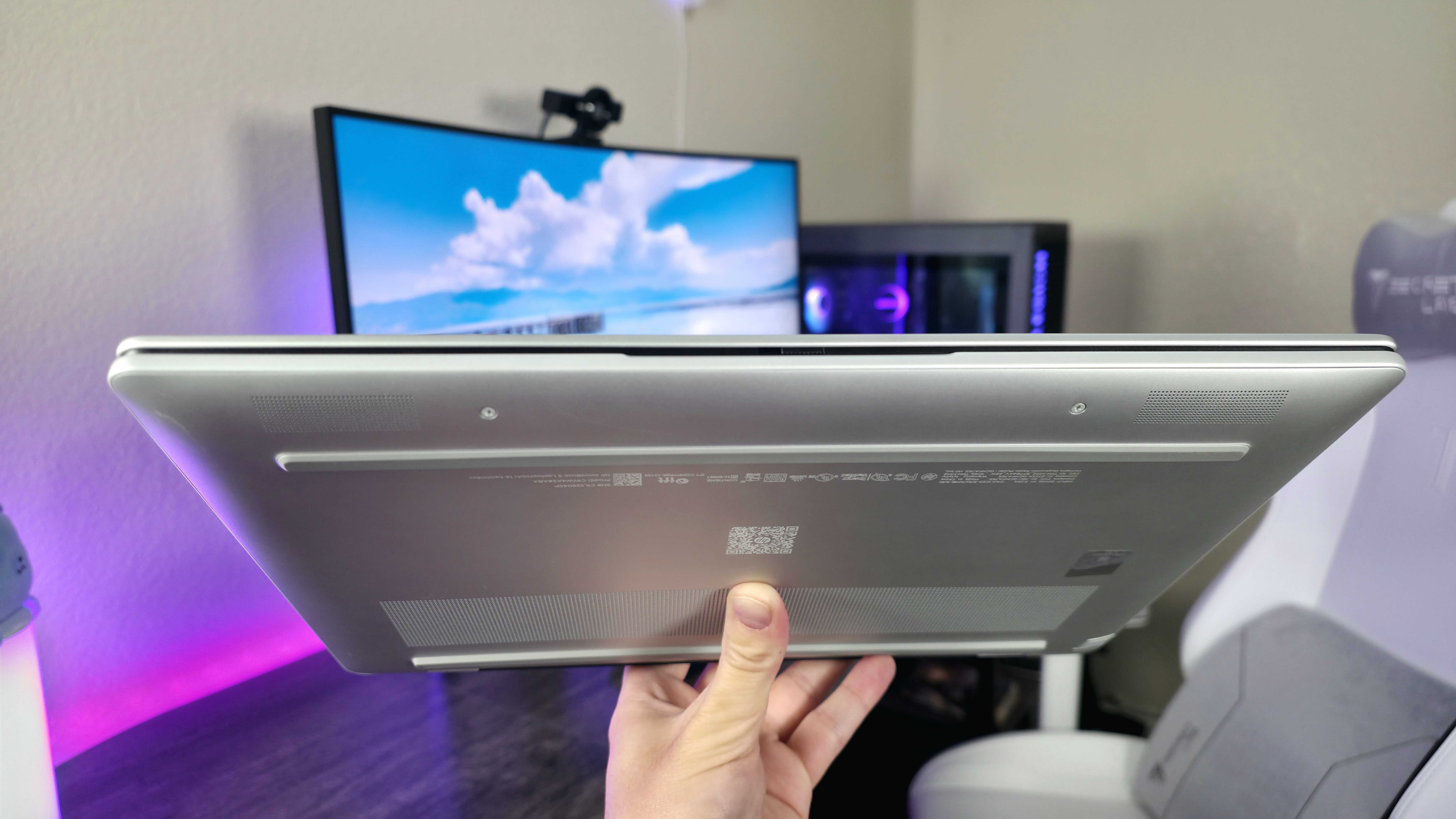 Image of the HP OmniBook 5 14 (G1q) laptop.
