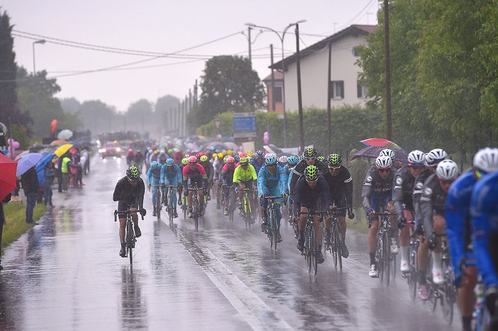 Stage 12 of the Giro d'Italia was a wet one