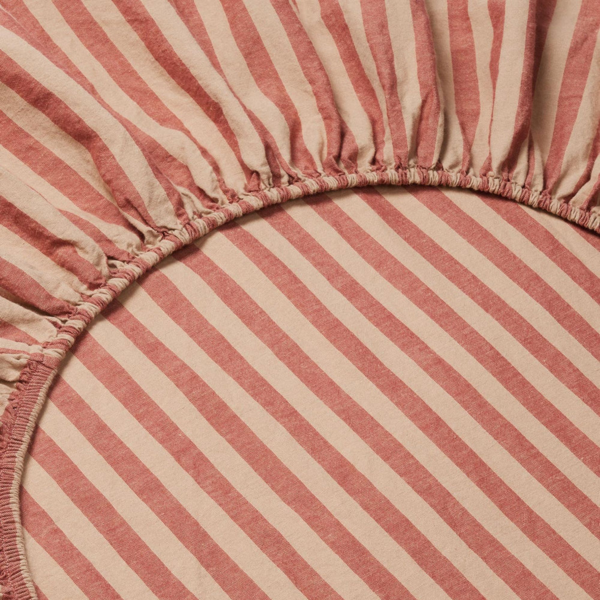 Piglet in Bed striped fitted sheet