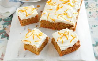 phil vickery carrot cake