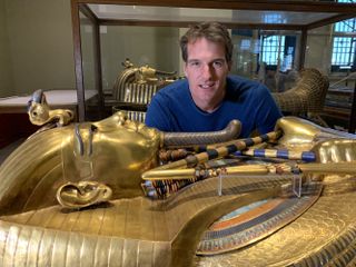 Tutankhamun With Dan Snow