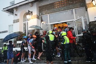 'We did it with our heart and with a lot of pleasure' &ndash; Hotel owner blown away by riders and five-star reviews after giving shelter to Vuelta a Espa&ntilde;a peloton amid hailstorm