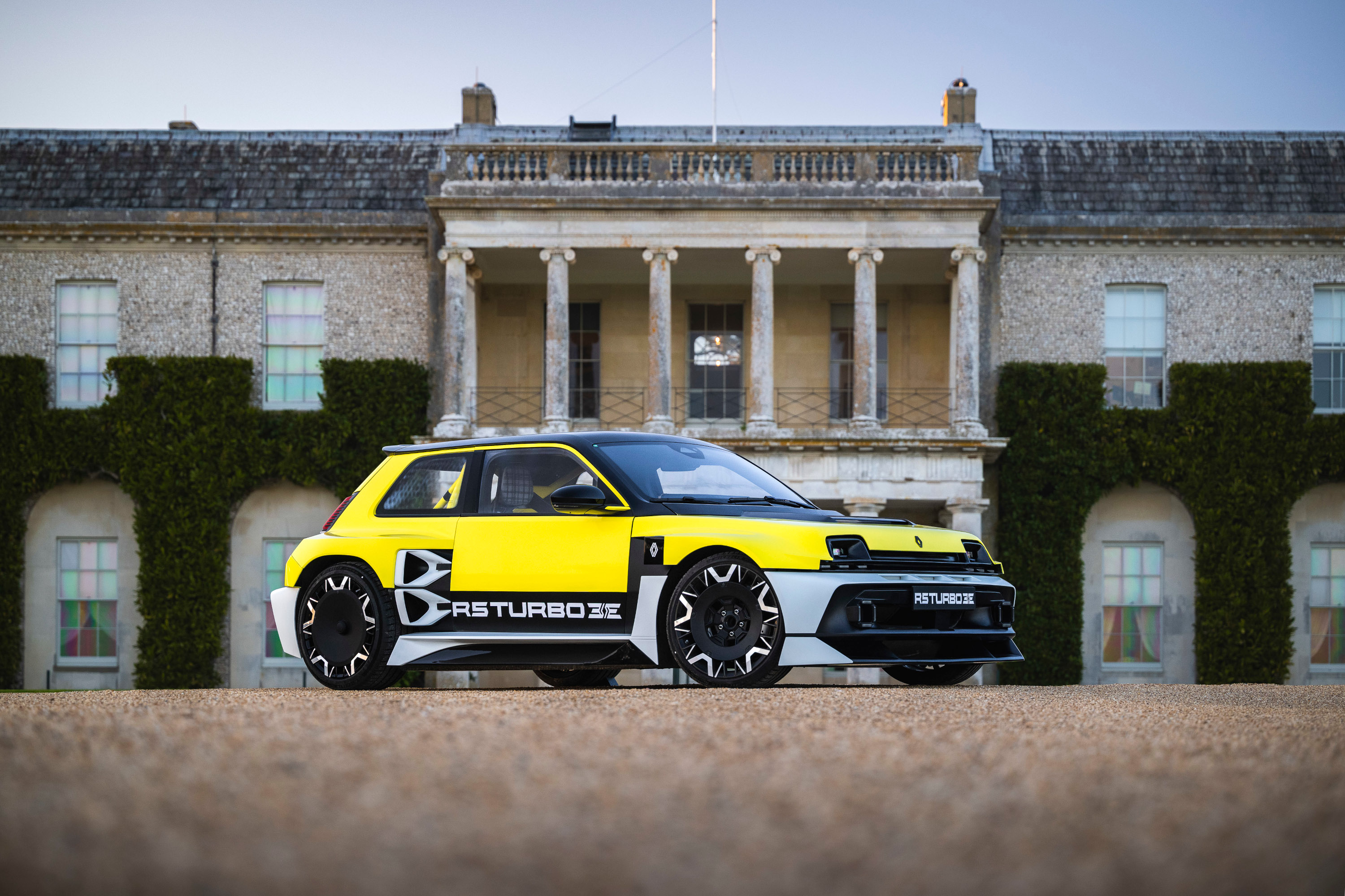 A pint-sized hypercar: the forthcoming Renault 5 Turbo 3E