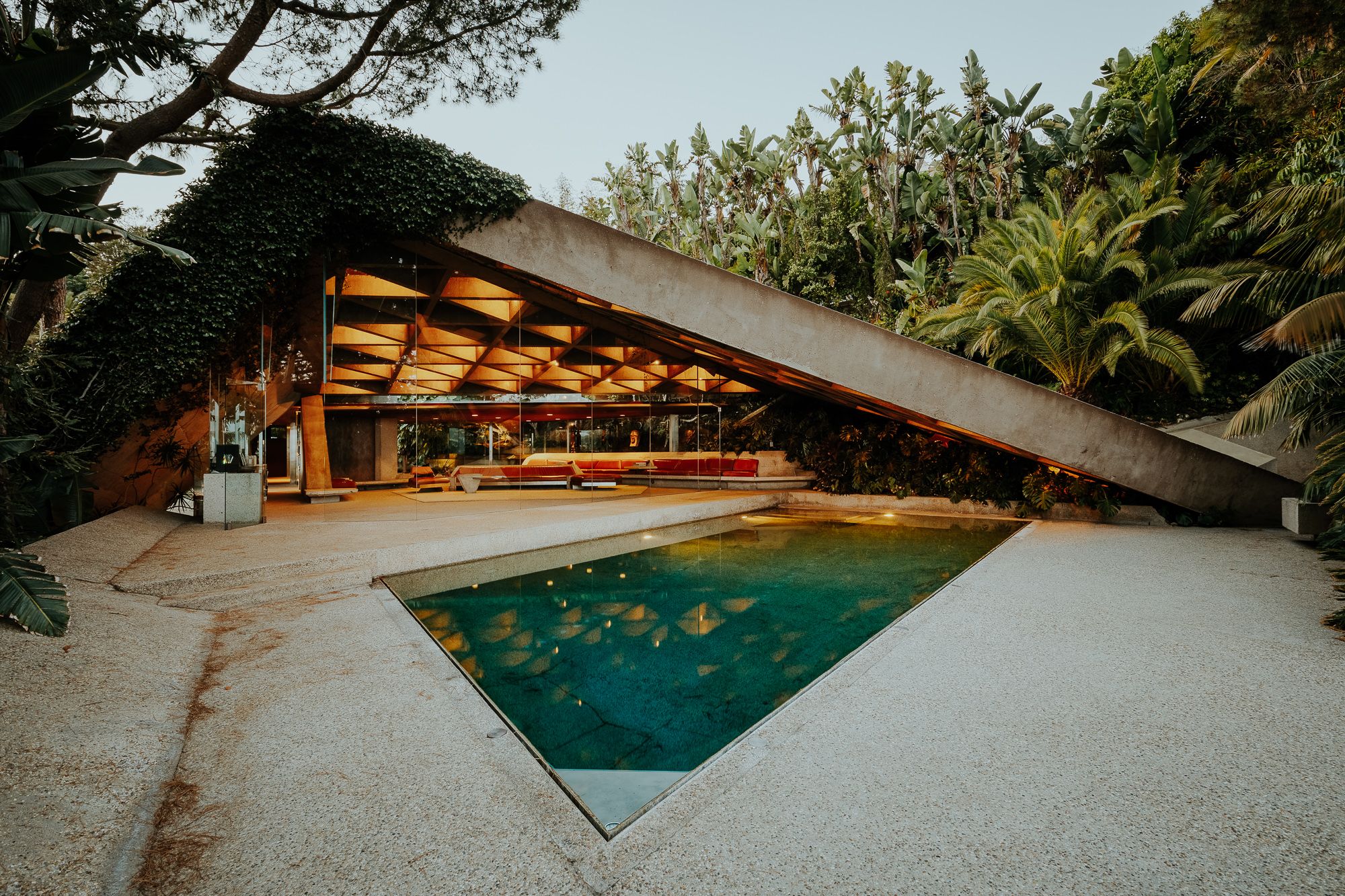 Tour John Lautner's Sheats-Goldstein Residence, an LA legend
