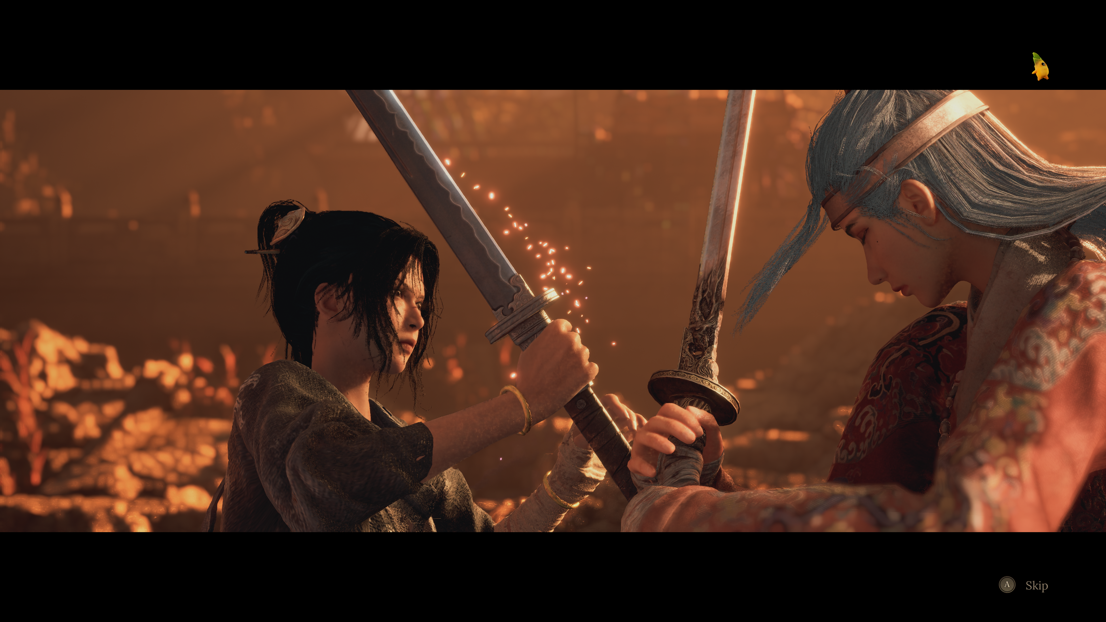 The main character of Wuchang: Fallen Feathers clashes swords with an enemy swordswoman.