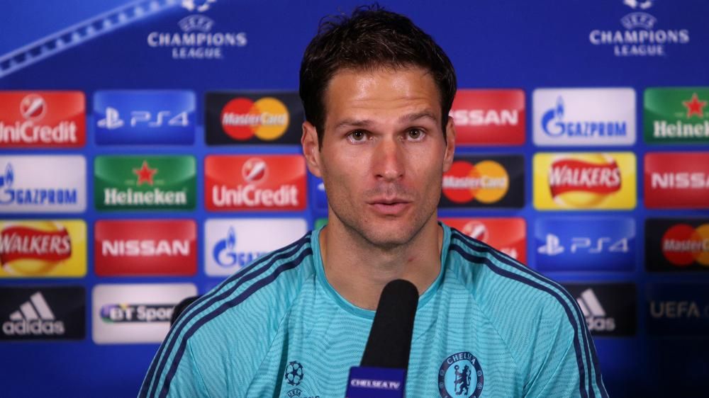 Chelsea players still behind Mourinho, insists Begovic | FourFourTwo