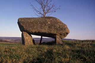 Several hundred of these megalith tombs are known from the Falbygden area, including Gökhem and Valle parishes in Östergötland, Sweden.