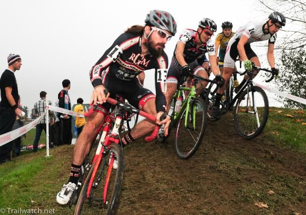 Dan Timmerman (RGM Watches-Richard Sachs) leading throught the first hills.