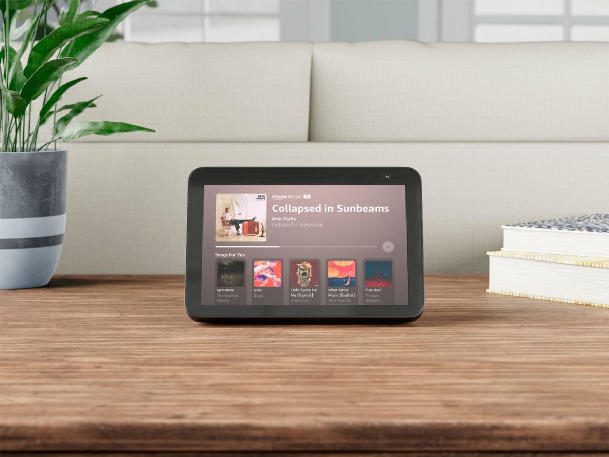 Amazon Echo Show 8 2021 Lifestyle