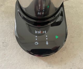 Instant milk frother controls