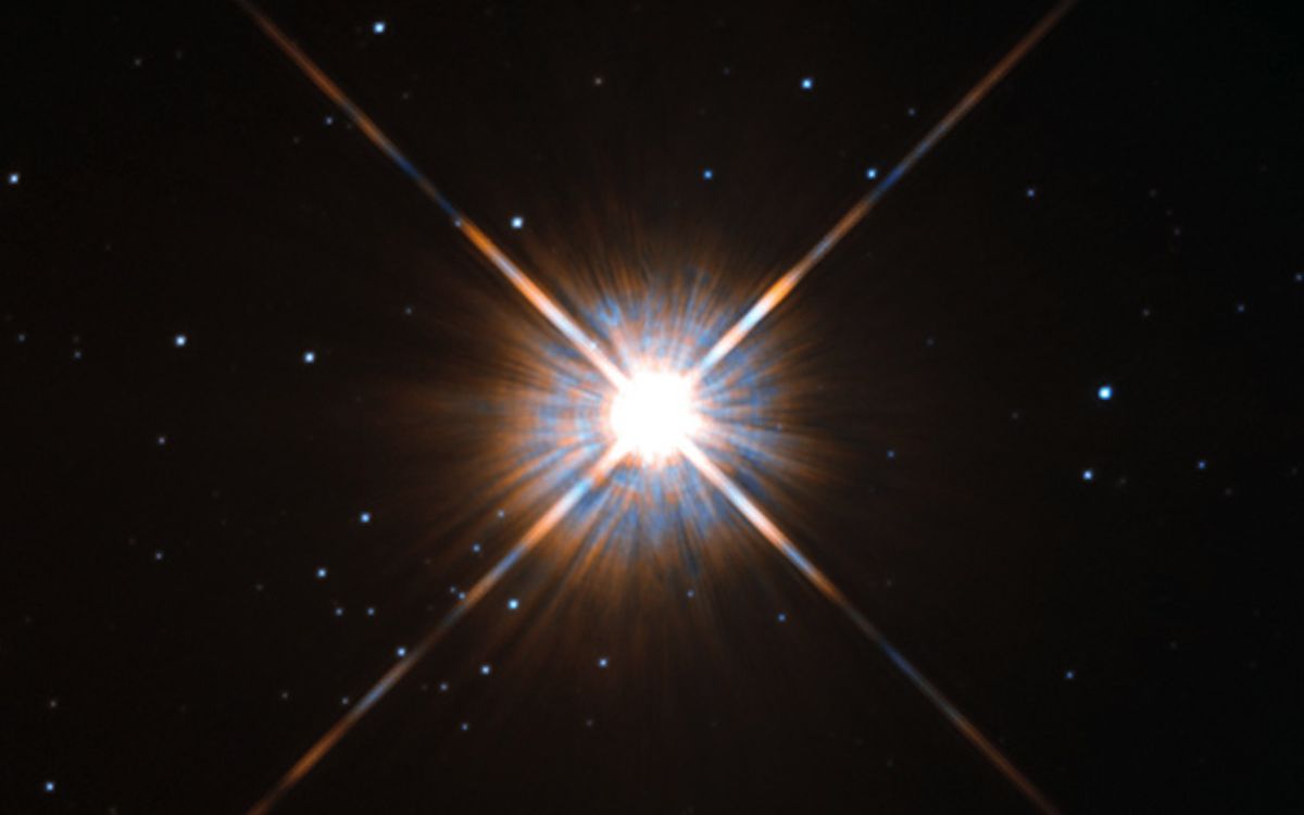 bright-eyed-neighbor-wallpaper-space