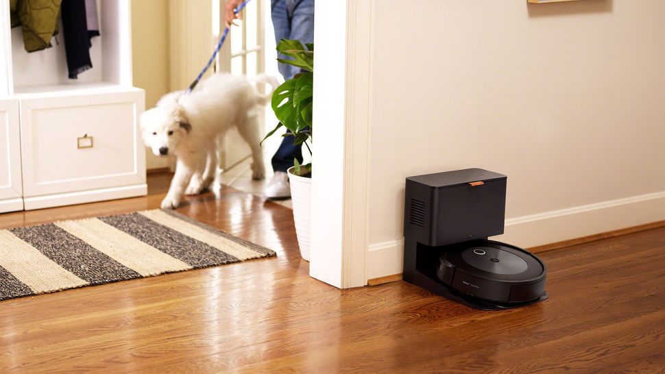Roomba i7 vs j7 which robot vacuum is best for you? TechRadar
