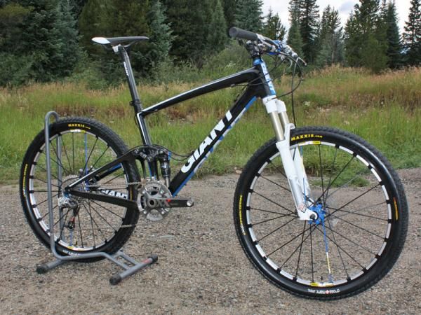 Adam Craig's race bike of choice is Giant's new Anthem Advanced SL0.