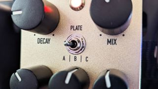 UAFX Heavenly Plate Reverb pedal
