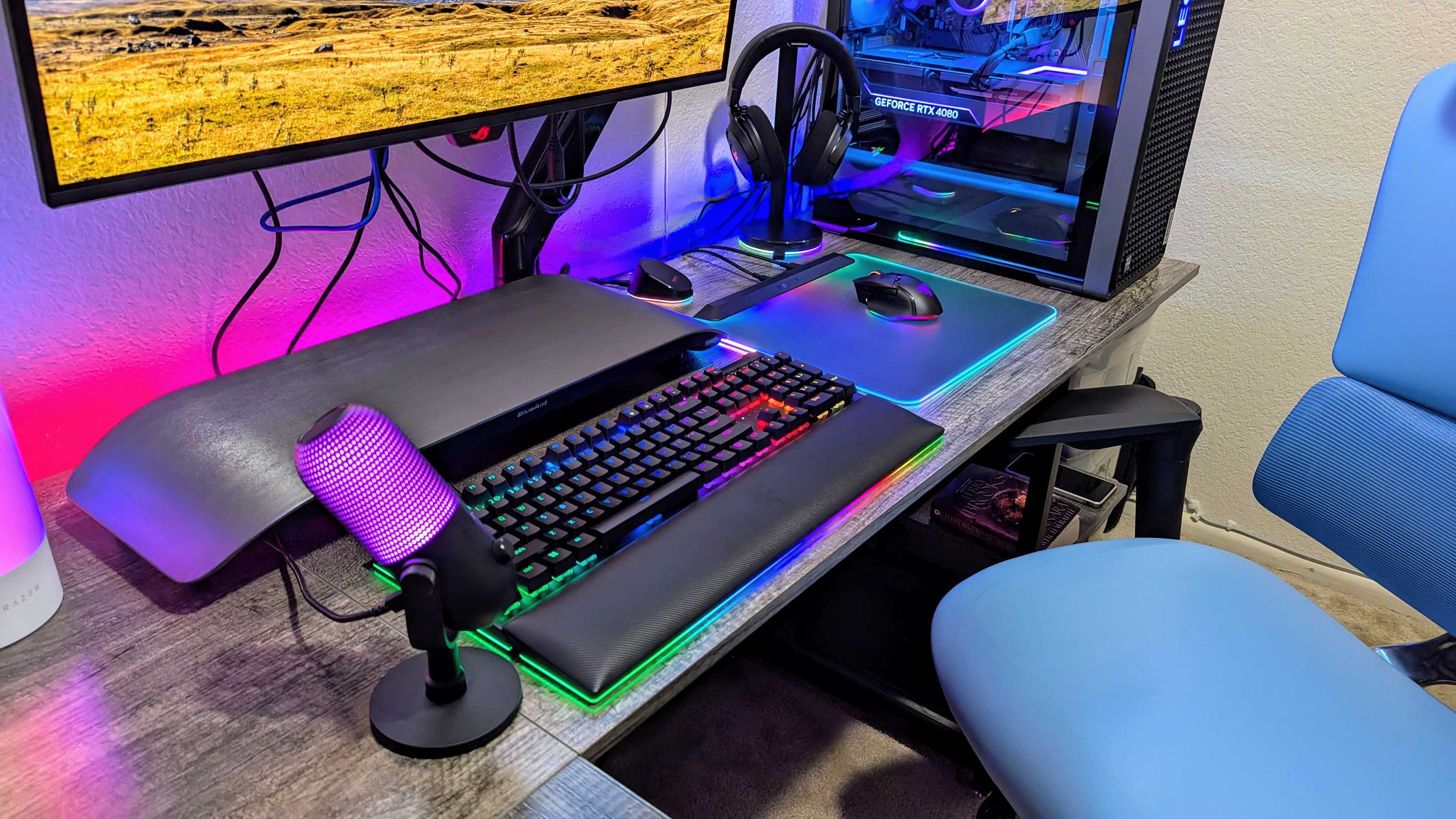 If you ever need your mousepad to have all the RGB lighting, this is definitely the one to get