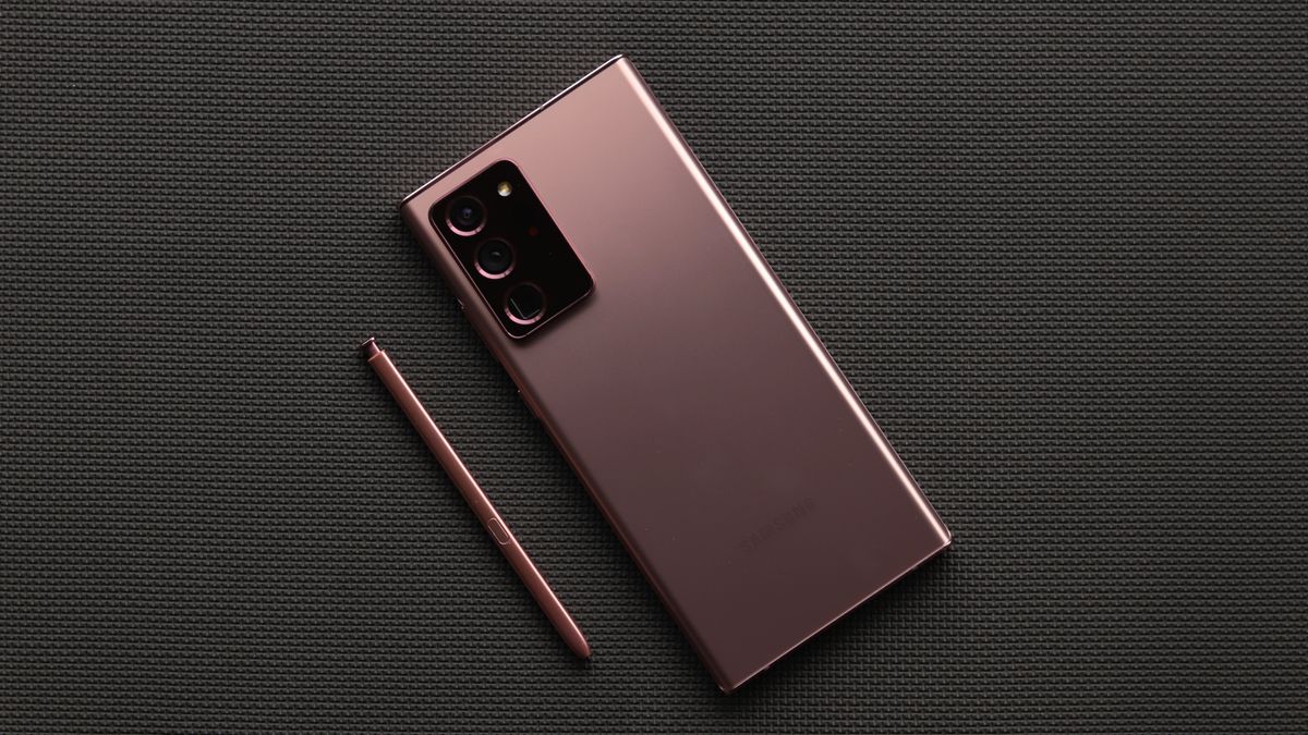 A 5G version of the smaller Samsung Galaxy Note 10 exists, but isn