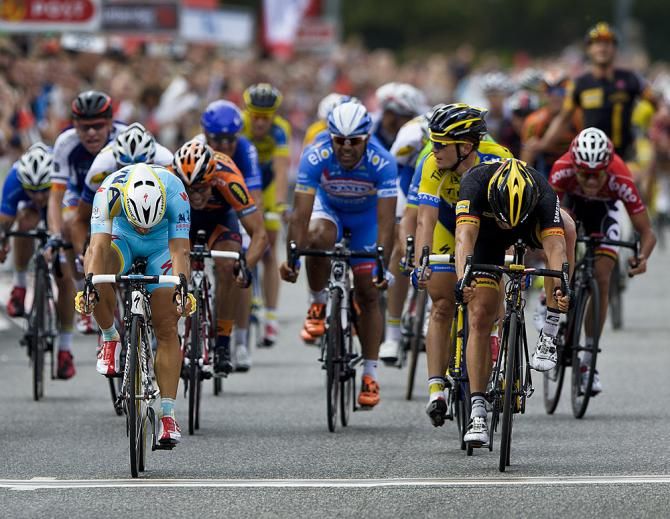 Andrea Guardini (Astana) and Gerald Ciolek (MTN - Qhubeka)