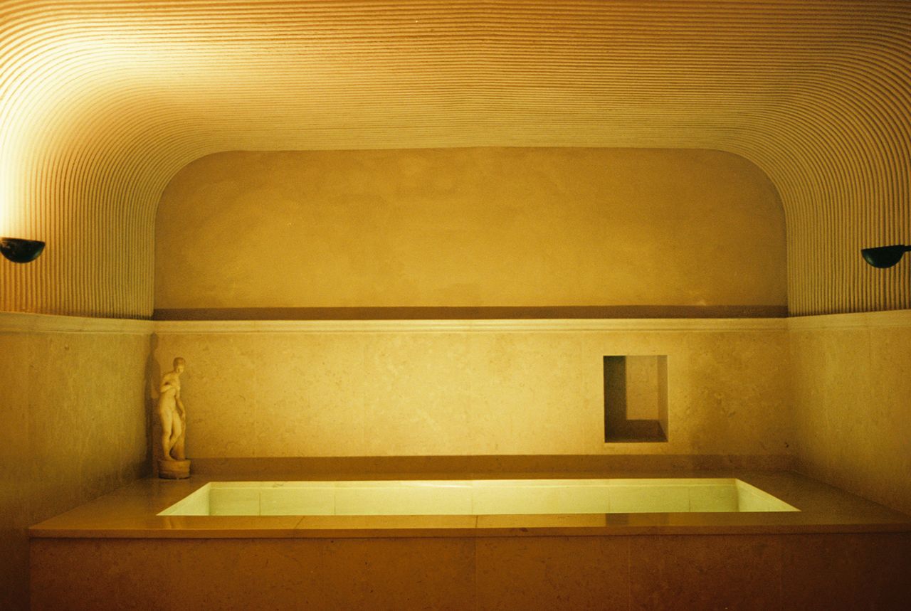 H&ocirc;tel du Couvent Roman bath