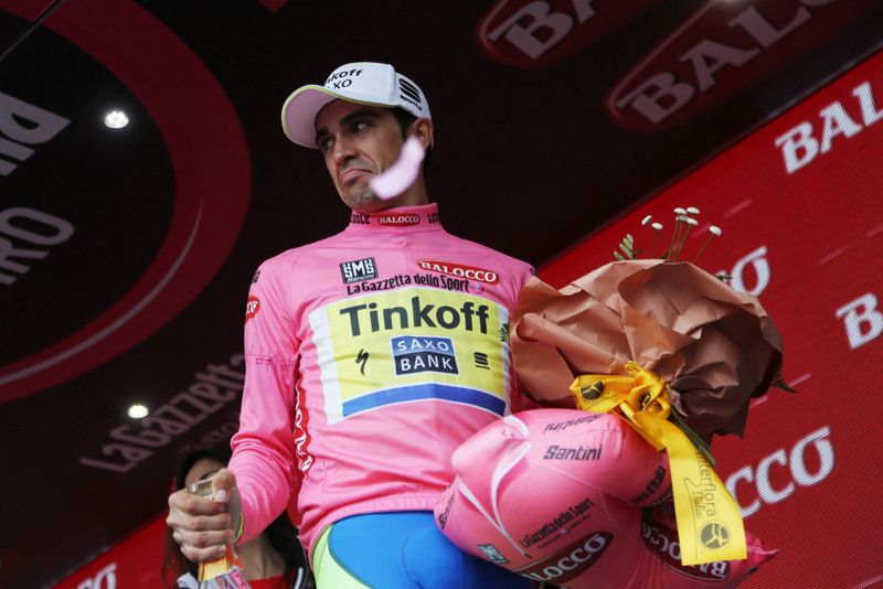 Alberto Contador (Tinkoff-Saxo) enjoying being back in the maglia rosa