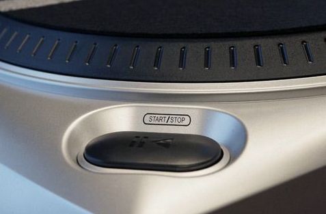 You have to press the button to start and stop the record. This turntable does not have auto start/stop capabilities.